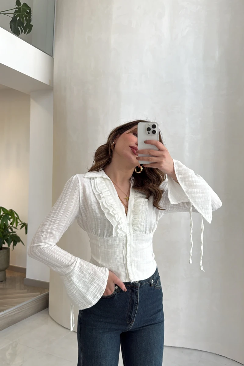 Bele Oturan Fırfırlı Gömlek - Beyaz - Kod: 0983