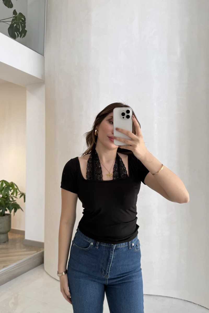 Dantel Boyundan Geçmeli Bluz - Siyah - Kod: 8570