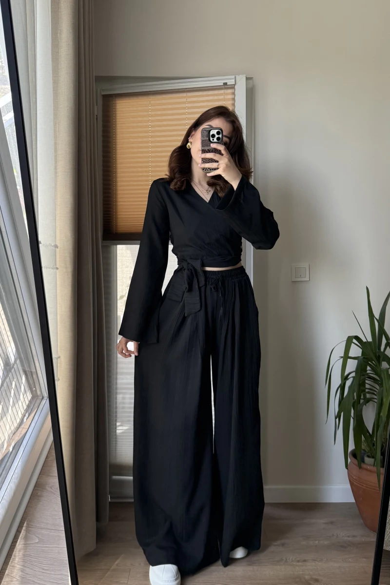 Amalfia Kısa Bağlamalı Gofre Takım Siyah