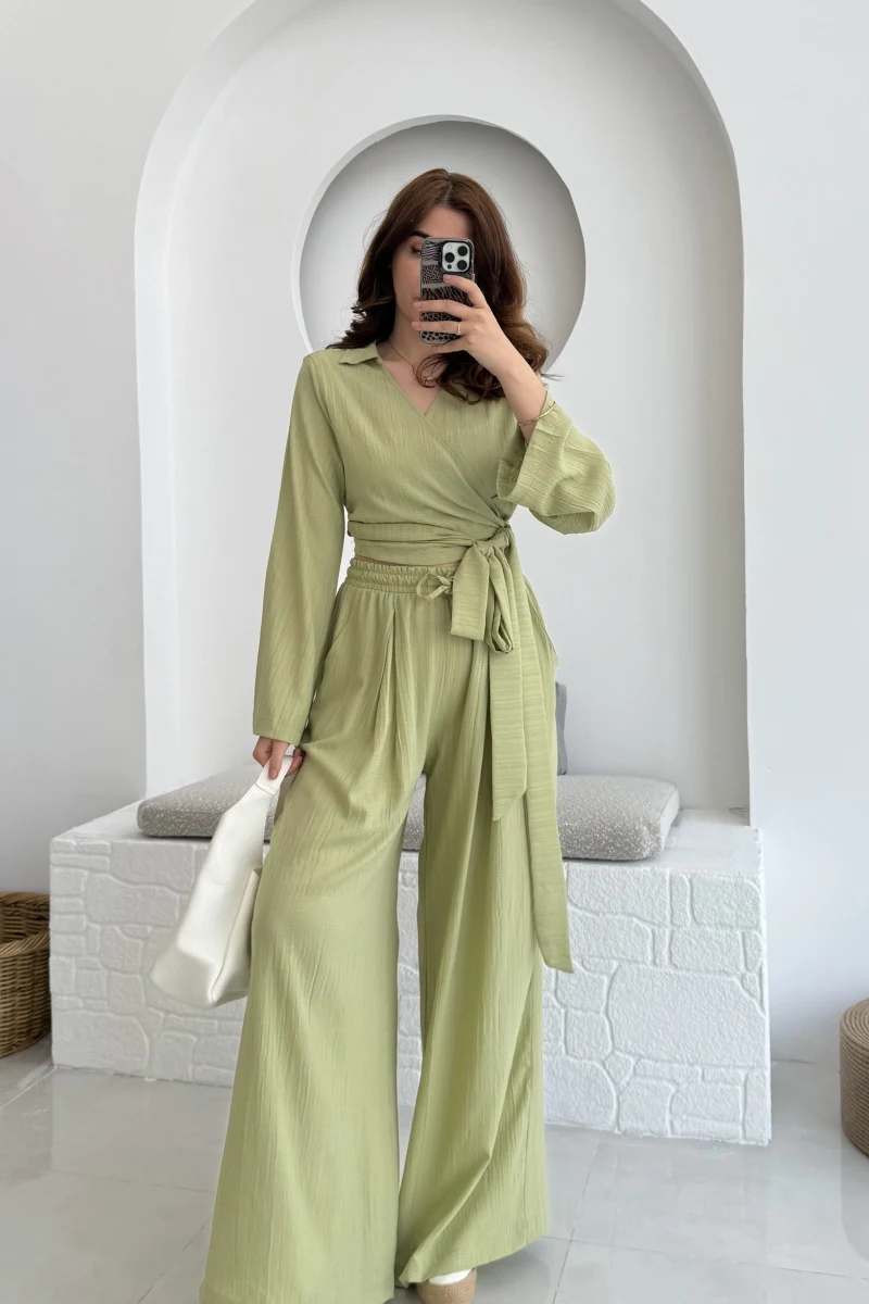 Amalfia Kısa Bağlamalı Gofre Takım Yeşil