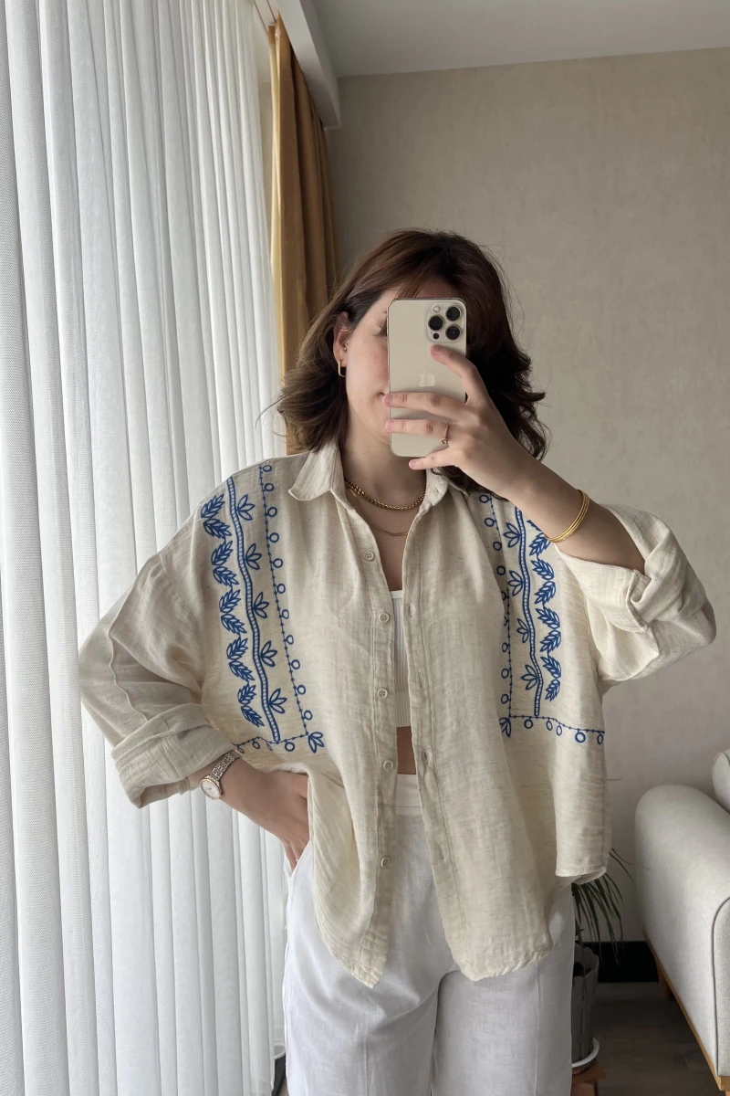 Aramis Nakış Detay Krem Gömlek