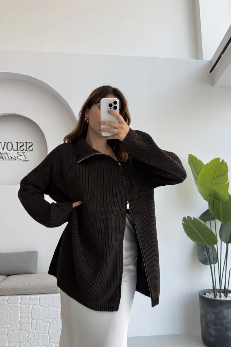 Asimetrik Fermuarlı Örme Uzun Kazak - Acı Kahve