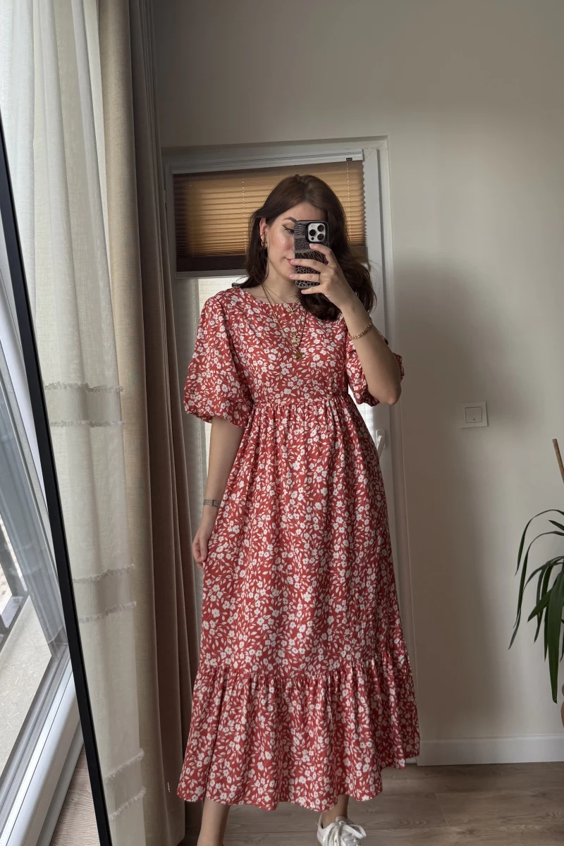 Balon Kol Kırmızı Çiçekli Midi Boy Elbise