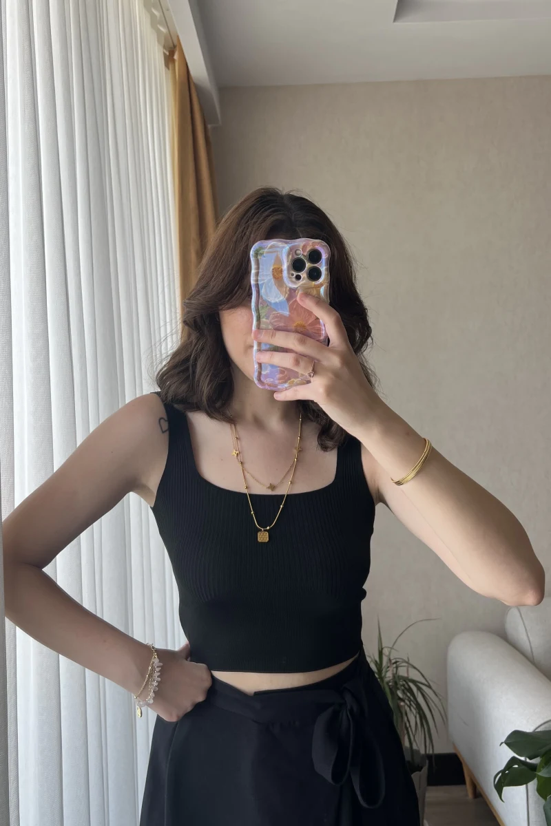 Basic Fitili Siyah Crop