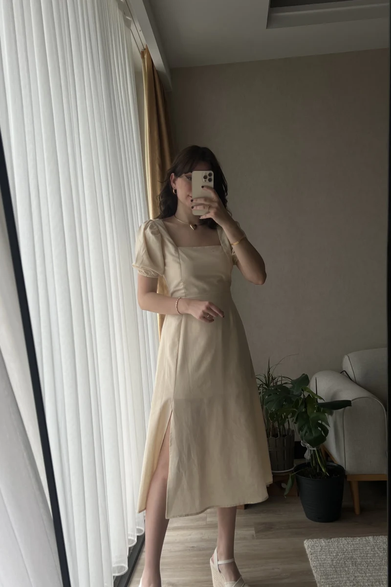 Betty Krem Sırtı Çapraz Keten Elbise