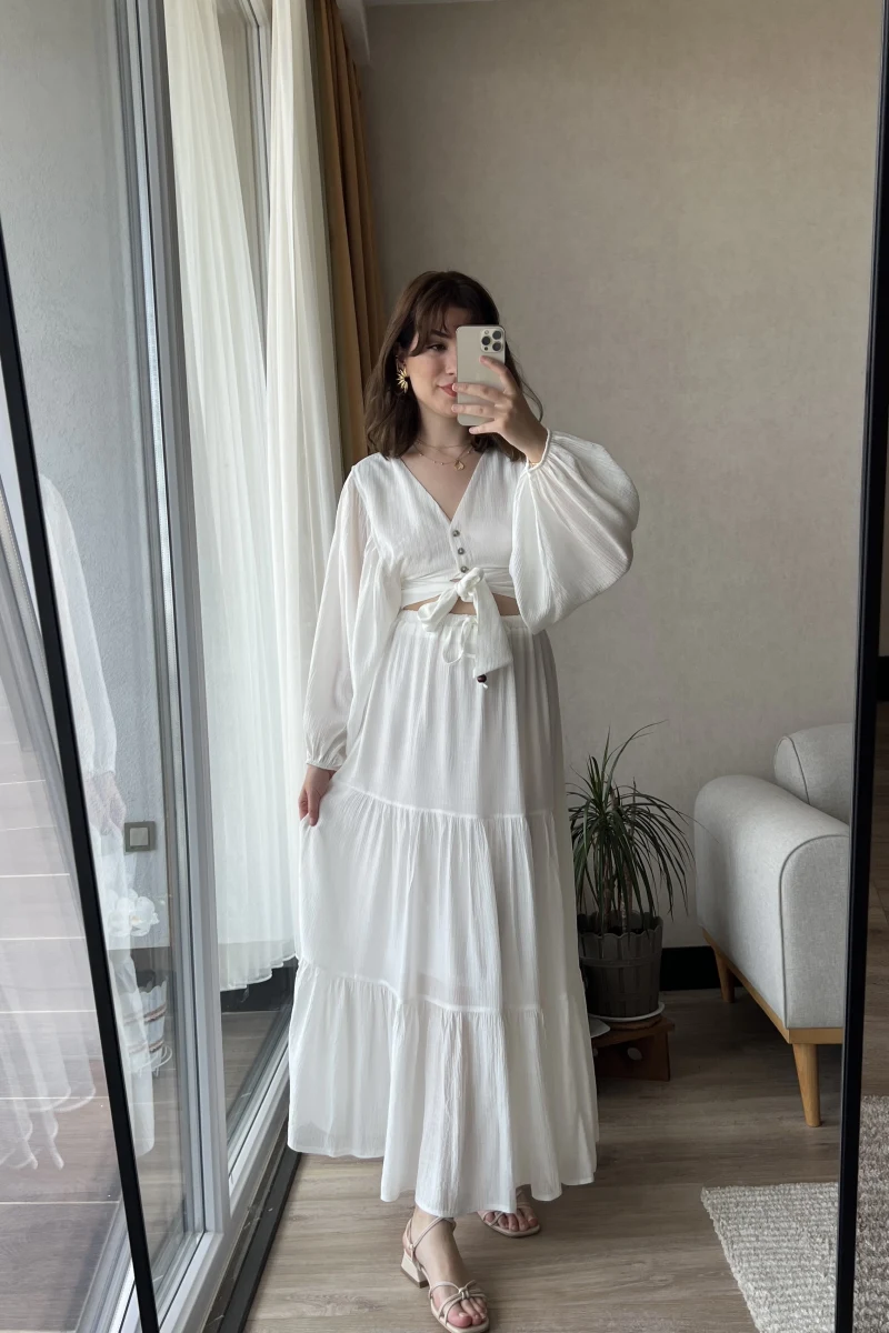 Beyaz Etekli Crop Takım