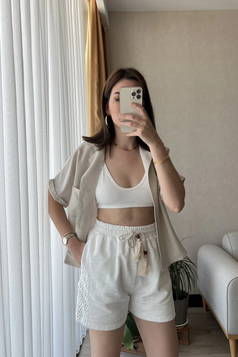 Beyaz Keten Örme Şort