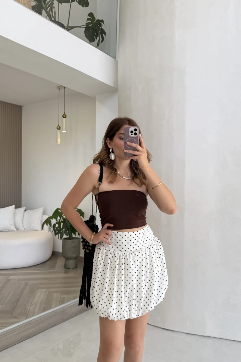Beyaz Puantiye Desenli Şortlu Mini Etek