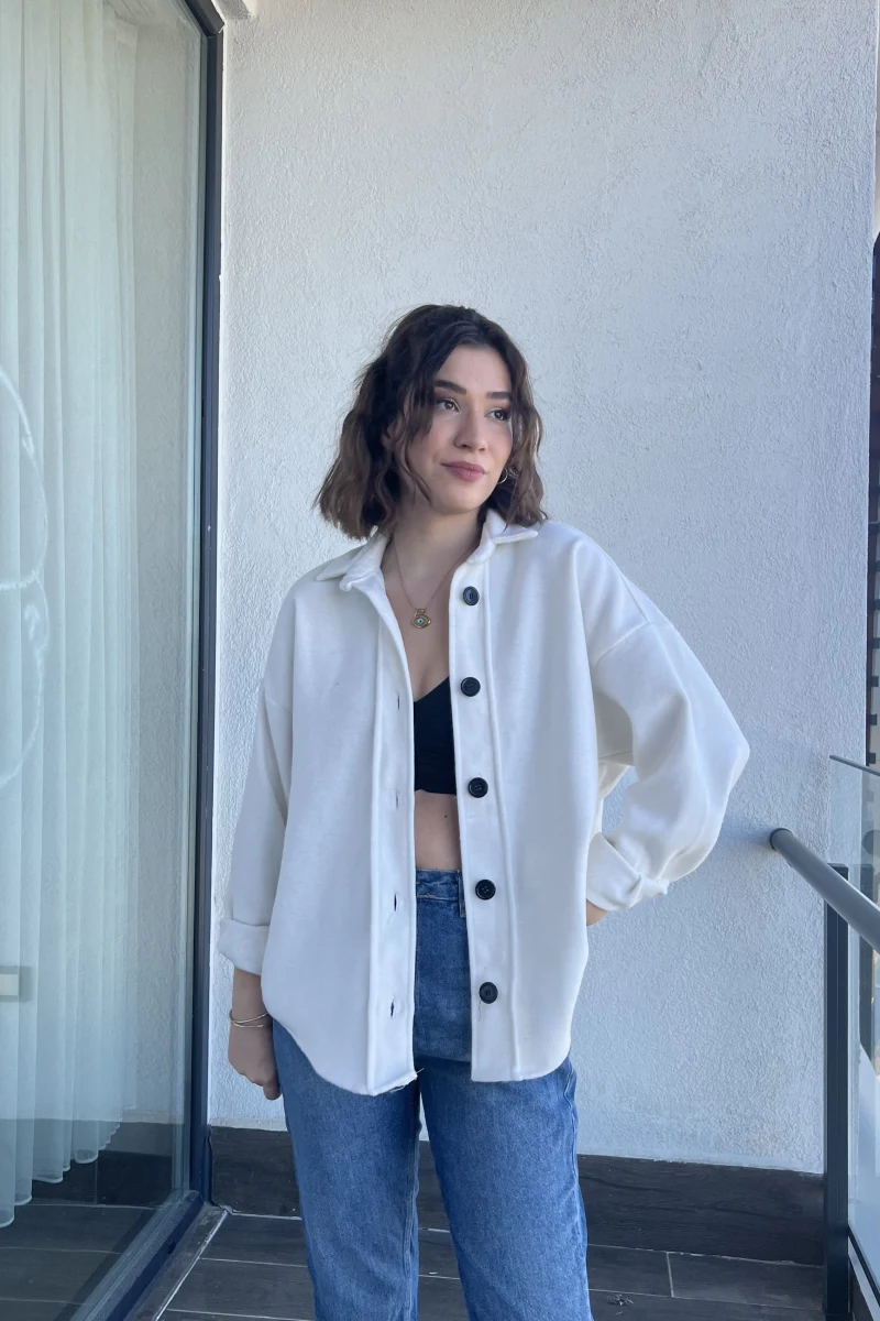 Beyaz Yün Kaşe Gömlek