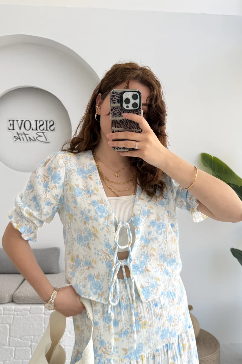 Bratislava Serisi Çiçekli Bluz - Mavi - 1029