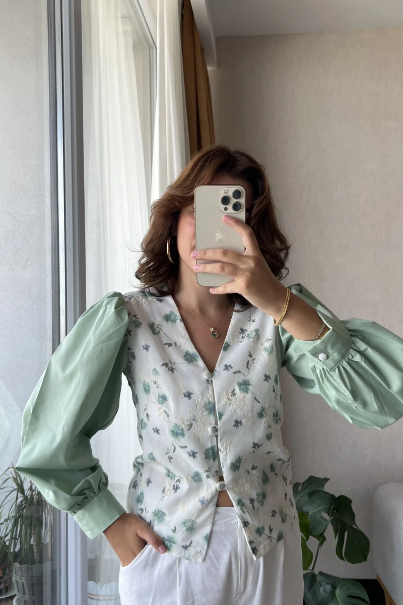 Çiçekli Balon Kol Gömlek Yeşil