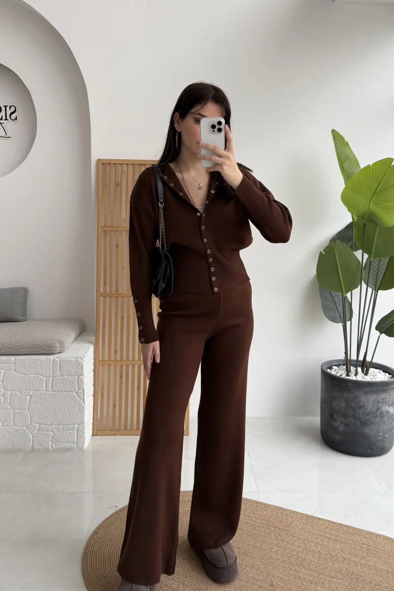 Çıt Çıt Düğme Detay Triko Takım - Kahverengi