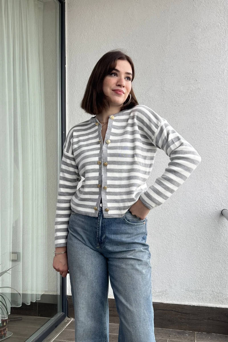 Çizgili Gri Çift Düğmeli Hırka