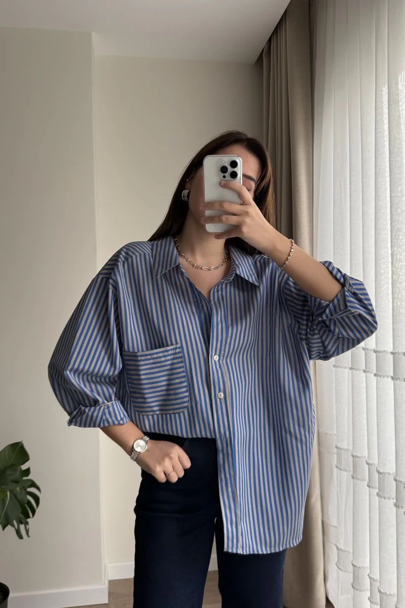 Çizgili Mavi Gömlek