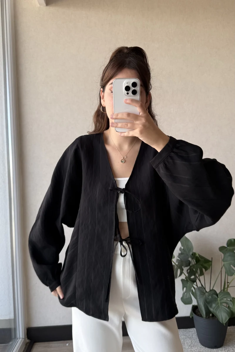 Çizgili Önden Bağlamalı Bluz Siyah