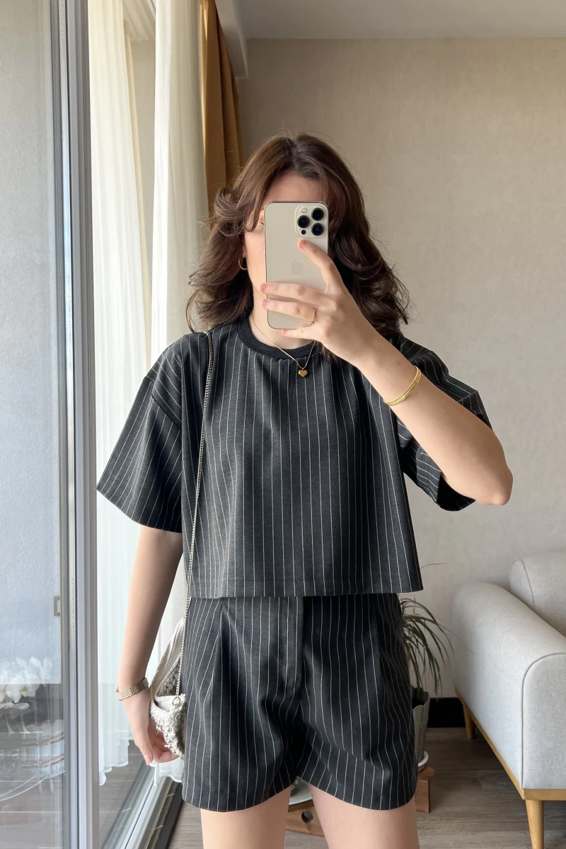 Çizgili Şortlu Takım Koyu Antrasit