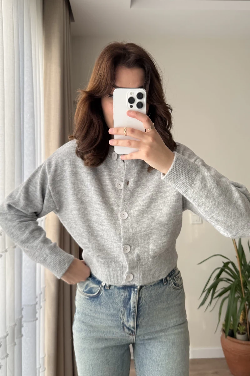 Crop Düğmeli Yumoş Hırka Gri