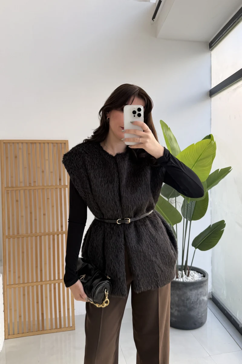 Daniella Kemerli Peluş Yelek - Siyah - Kod: 25500