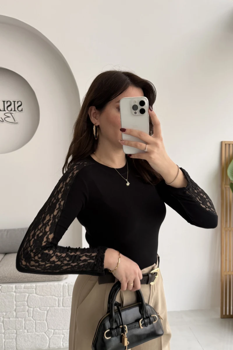 Dantel Detay Parmak Geçmeli Body - Siyah