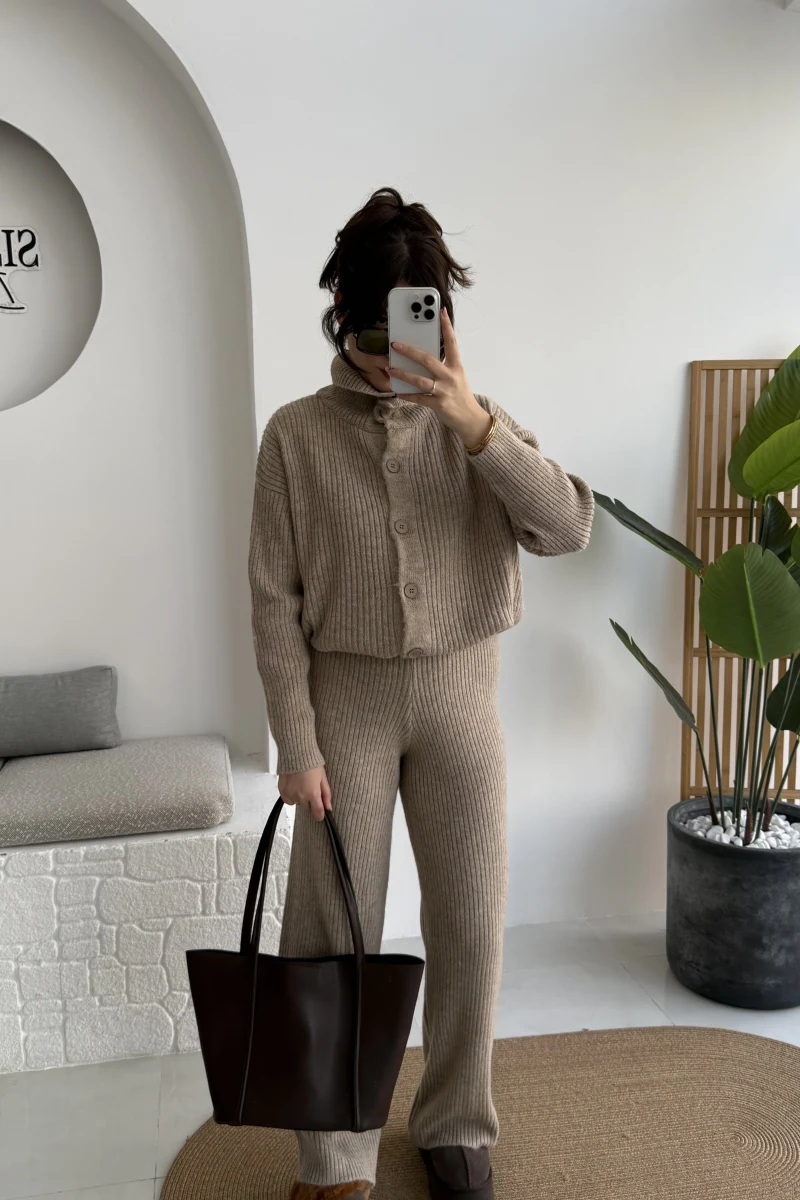 Delaney Boğazlı Triko Hırka Takım - Vizon