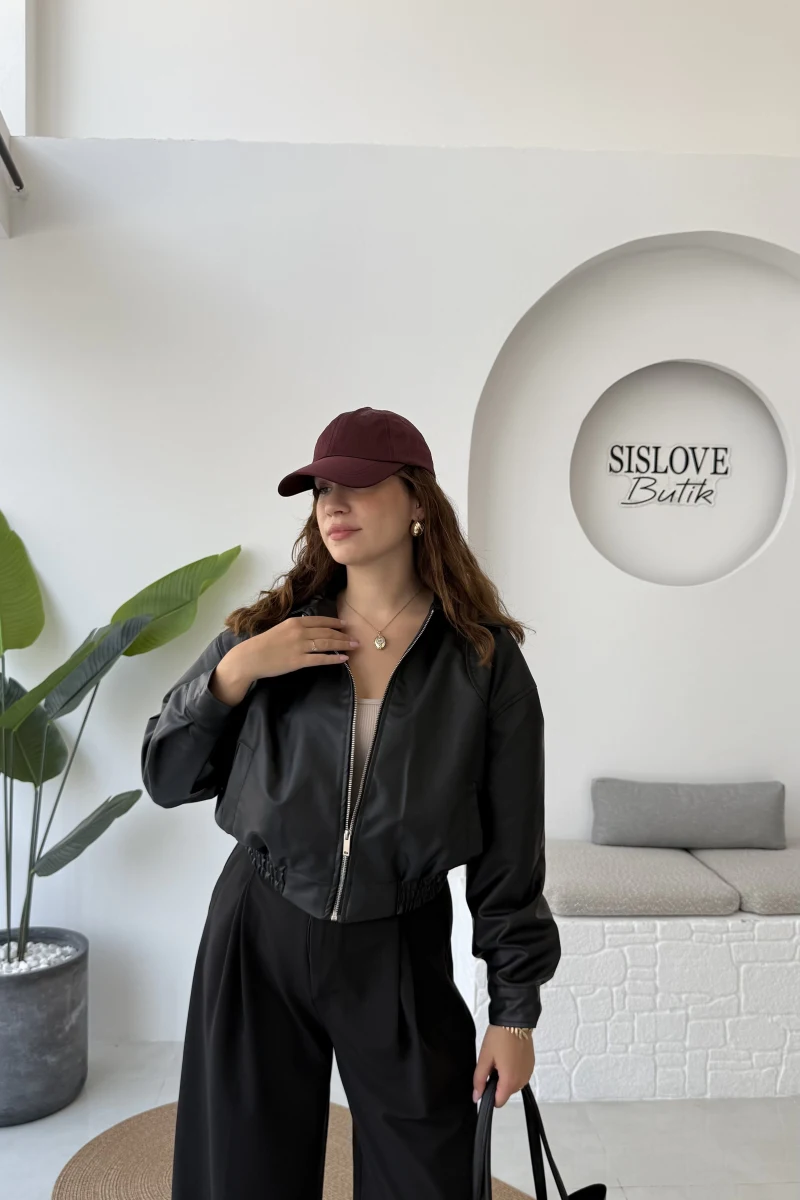 Dolly Beli Lastikli Kısa Deri Ceket - Siyah