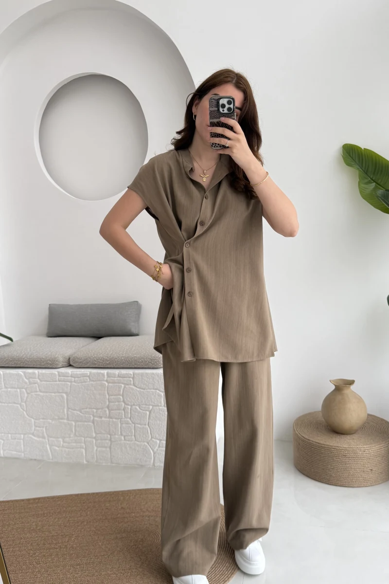 Düğme Detay Yelek Takım - 8613 - Vizon