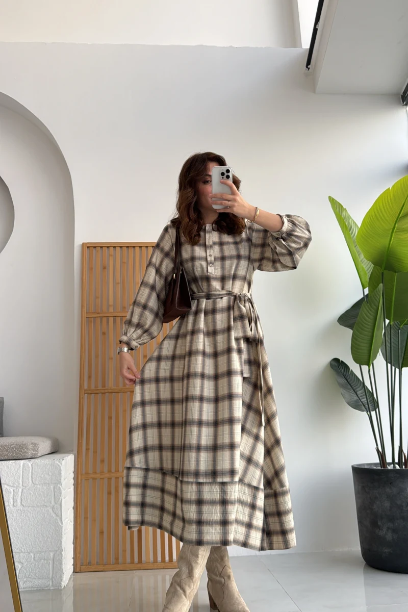 Ekose Desenli Kuşaklı Kloş Elbise - Bej - Kod:26502