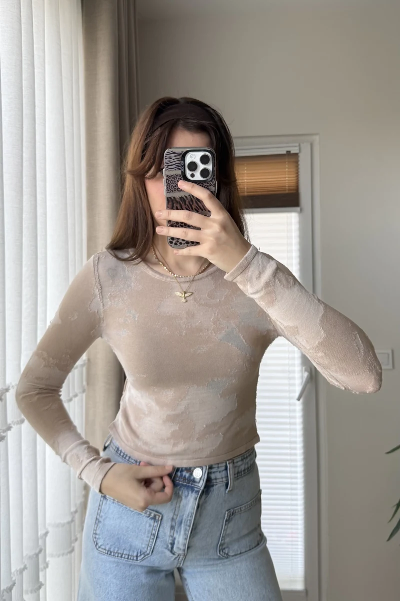 Erimiş Görünümlü Bluz Krem