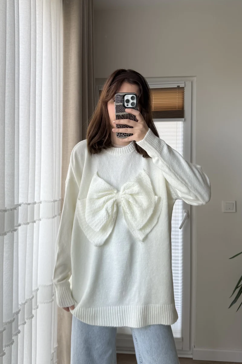 Fiyonk Detaylı Triko Kaza Ekru