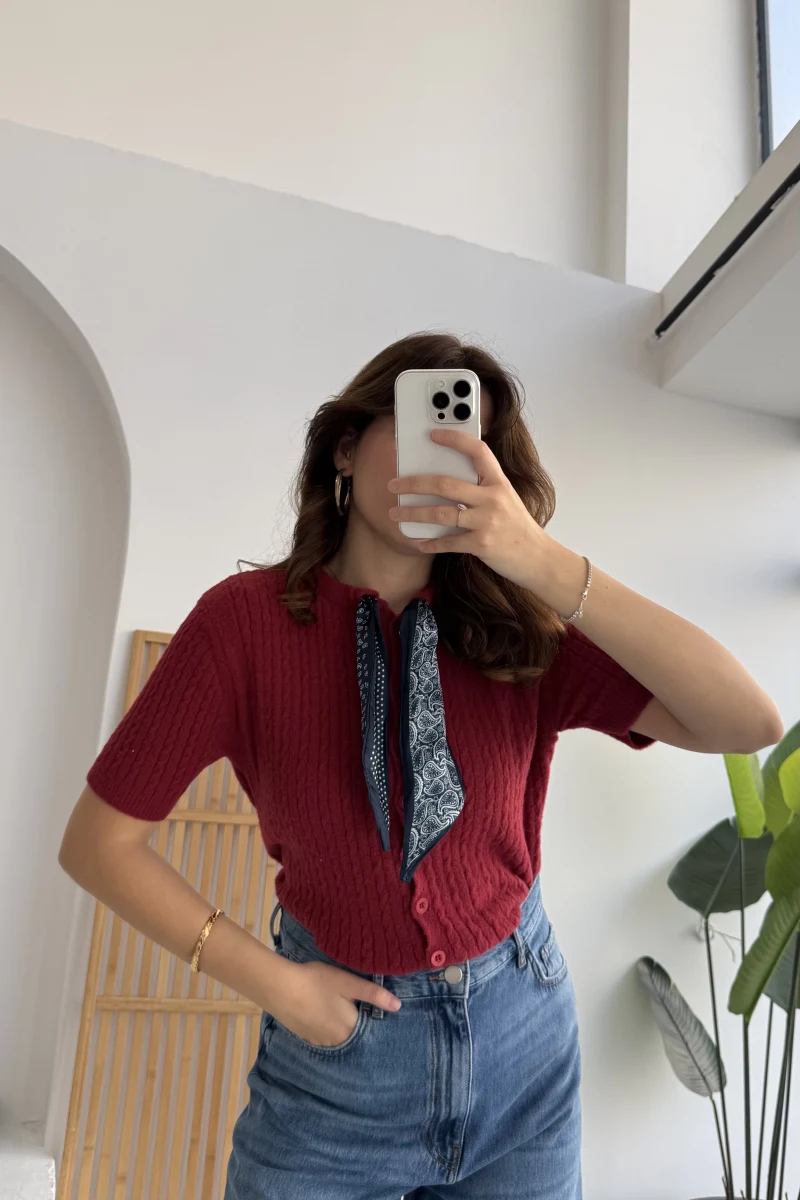 Fularlı Saç Örgü Hırka - Kırmızı