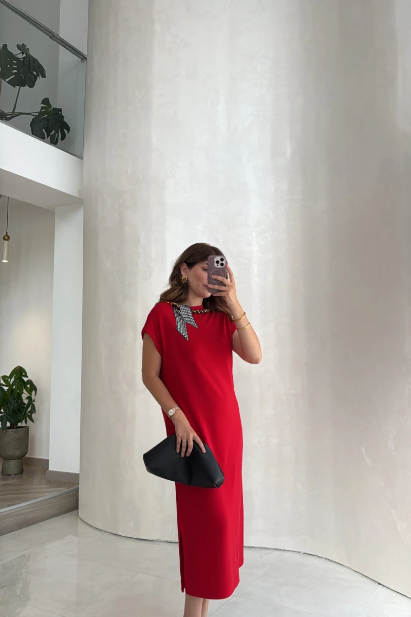 Fularlı Zincir Detay Elbise - Kırmızı - Kod: 4163