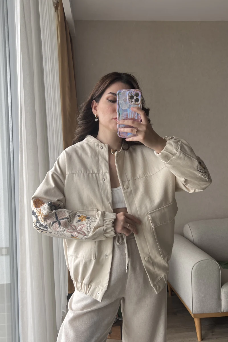 Gabardin Nakış Detay Ceket