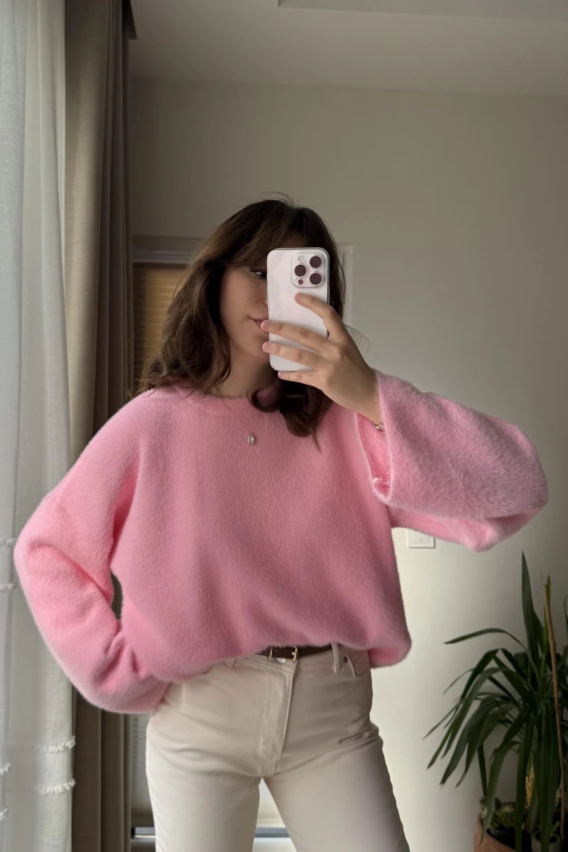 Geniş Kol Pembe Yumoş Kazak