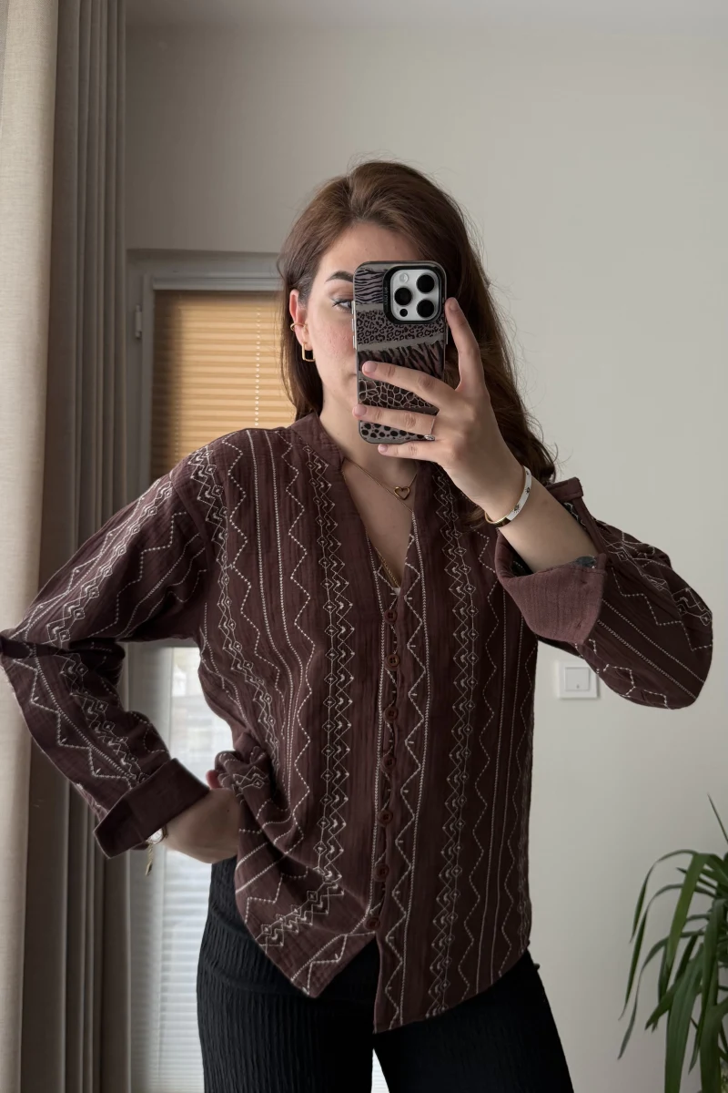 Gömlek Nakış Detay Acı Kahve 2035