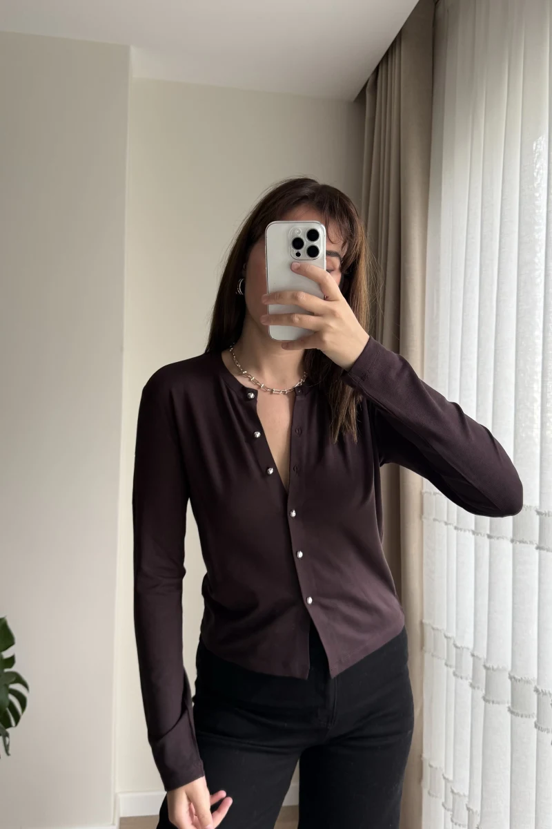 Gümüş Düğme Detaylı Hırka Acı Kahve