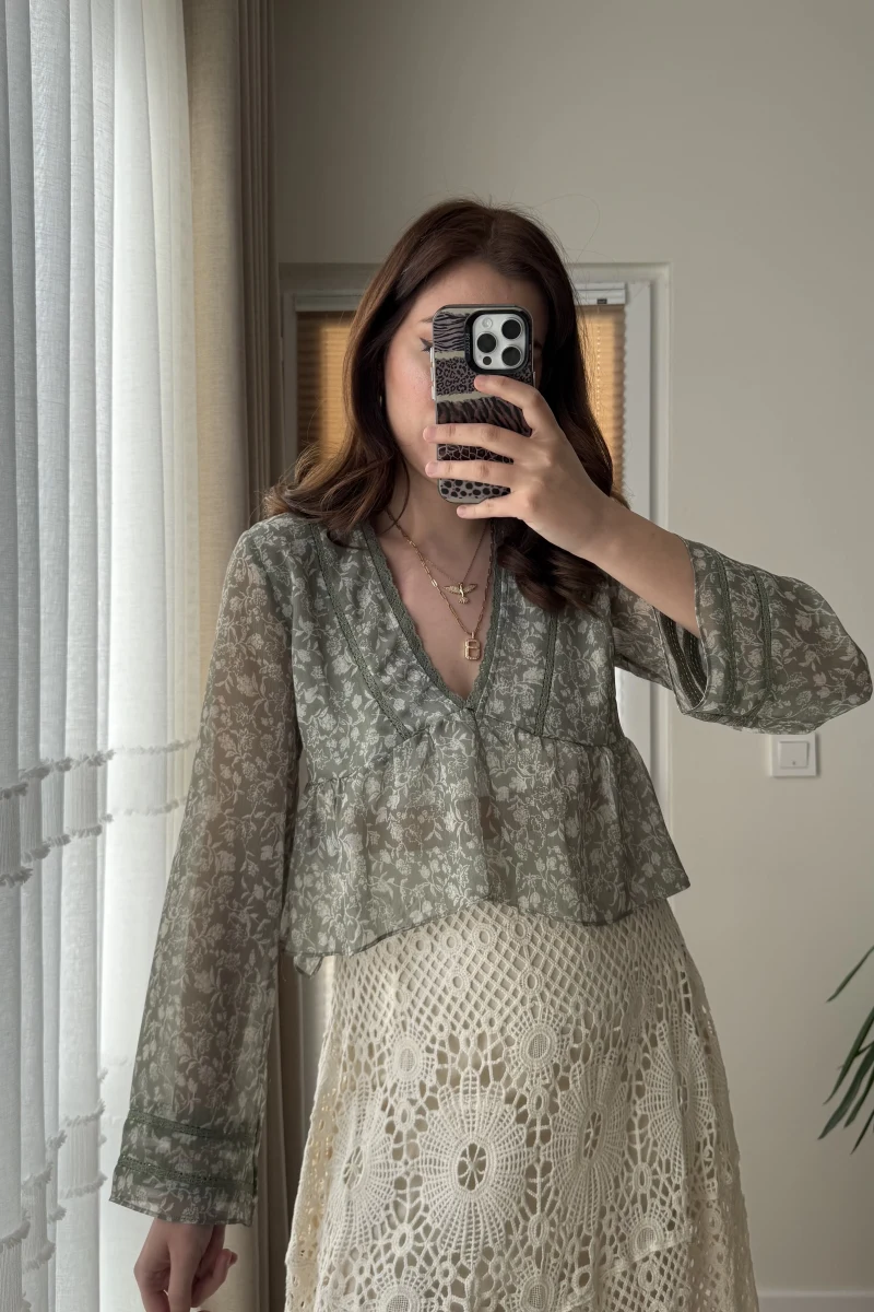 İspanyol Serisi Yeşil Tül Bluz