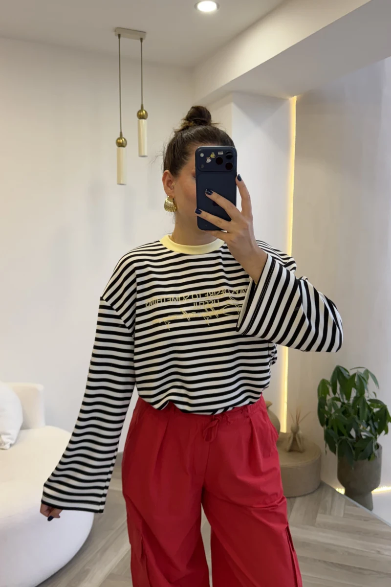 Kahve Çizgili Sarı Baskılı Sweatshirt - Kod: 1126