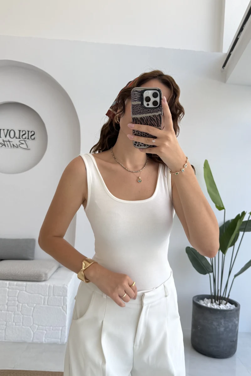 Kalın Askılı Oys Beyaz T-Shirt