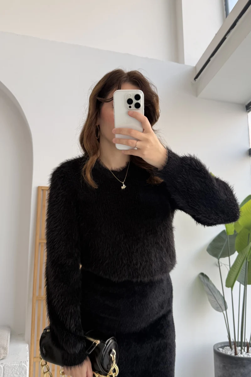 Kalina Bisiklet Yaka Tüylü Yumoş Kazak - Siyah