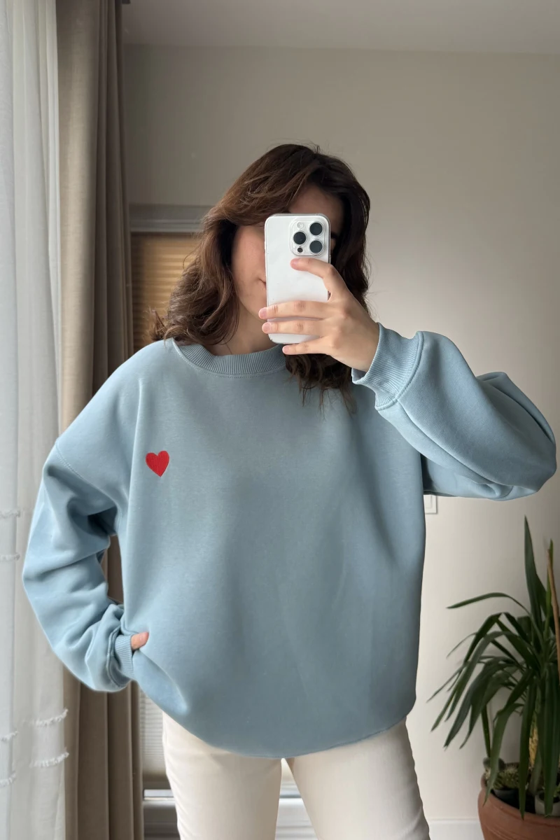 Kalp Nakışlı Sweatshirt Şardonlu Turkuaz