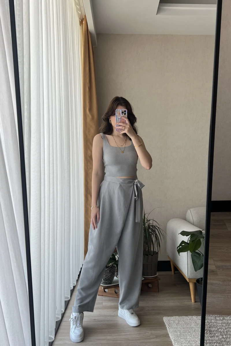 Keten Bağlamalı Gri Pantolon