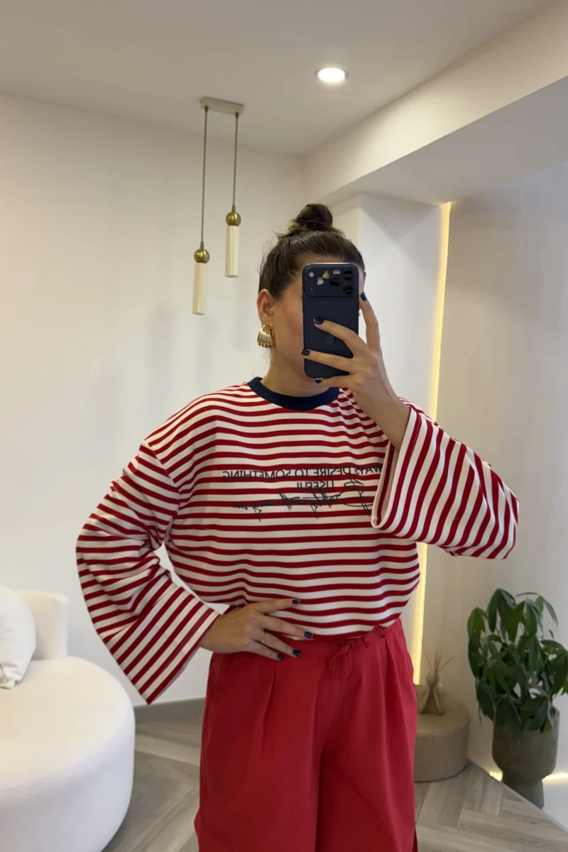 Kırmızı Çizgili Lacivert Baskılı Sweatshirt - Kod: 1126
