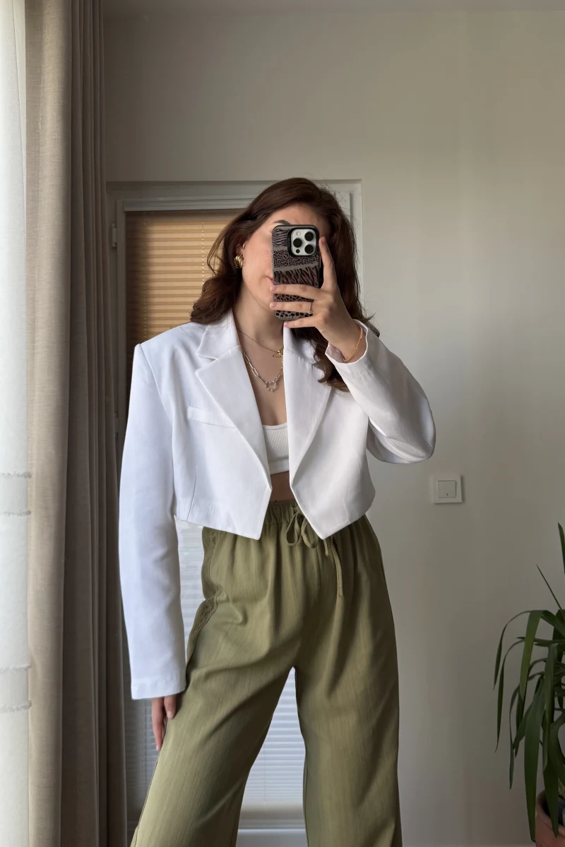 Kısa Crop Keten Astarlı Ceket Beyaz
