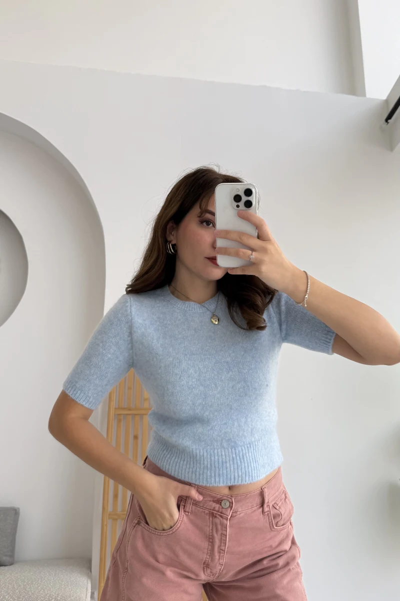 Kısa Kollu Triko Mavi Kod: 9037