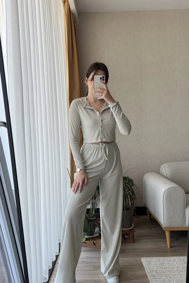 Krem Rengi Simli Hırkalı Takım