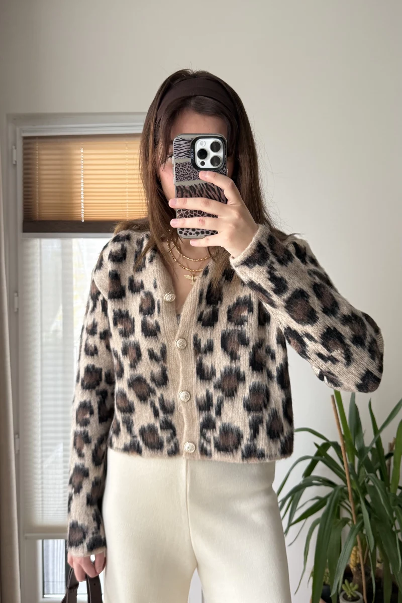 Leoparlı Düğmeli Hırka