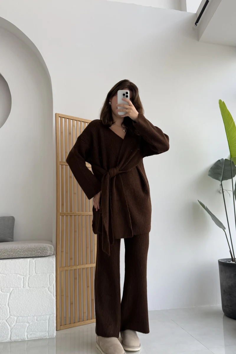 Maria Yandan Bağlamalı Triko Takım Acı Kahve Kod: 25814