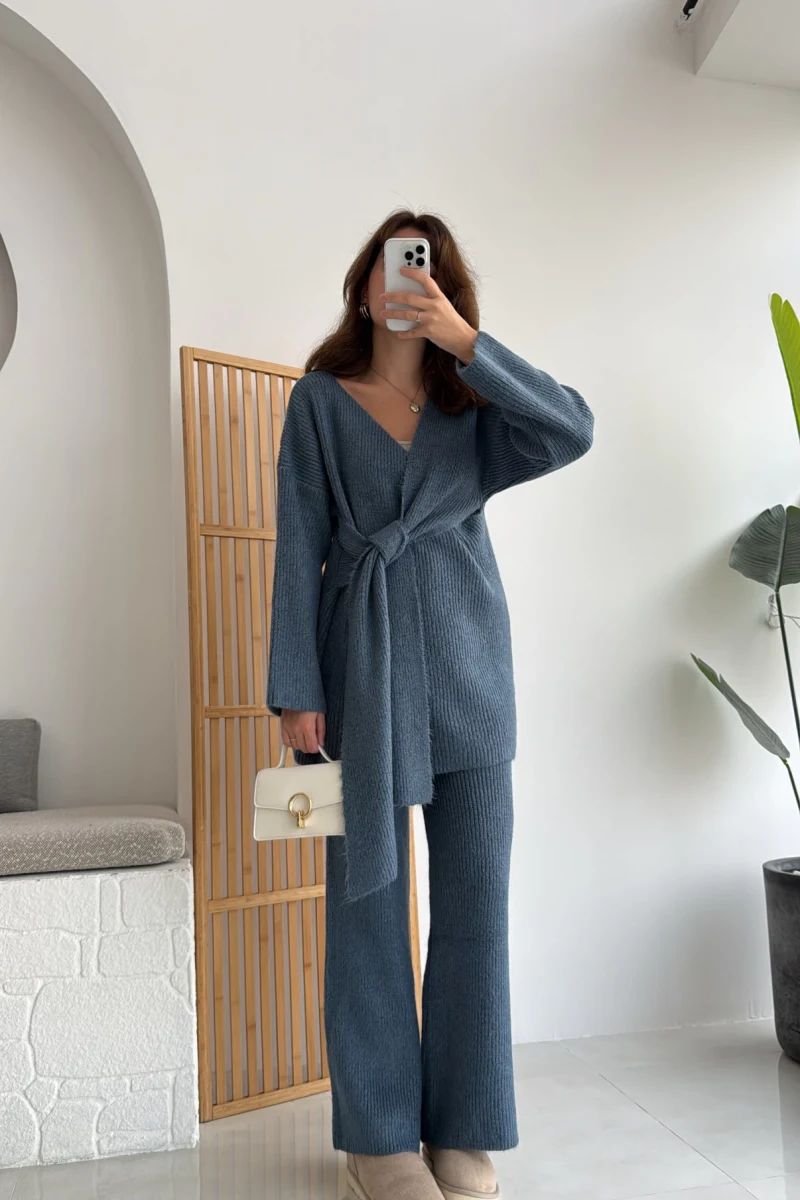 Maria Yandan Bağlamalı Triko Takım İndigo Kod: 25814