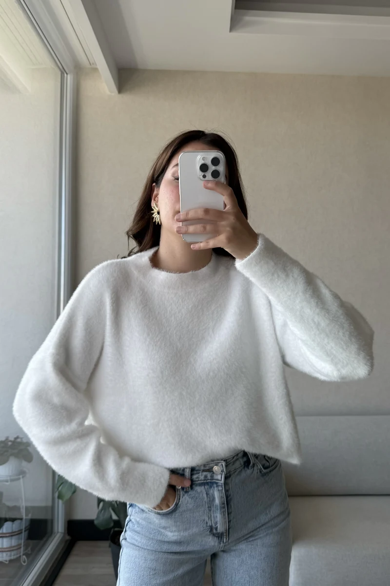 Mars Yumoş Triko Kazak Beyaz