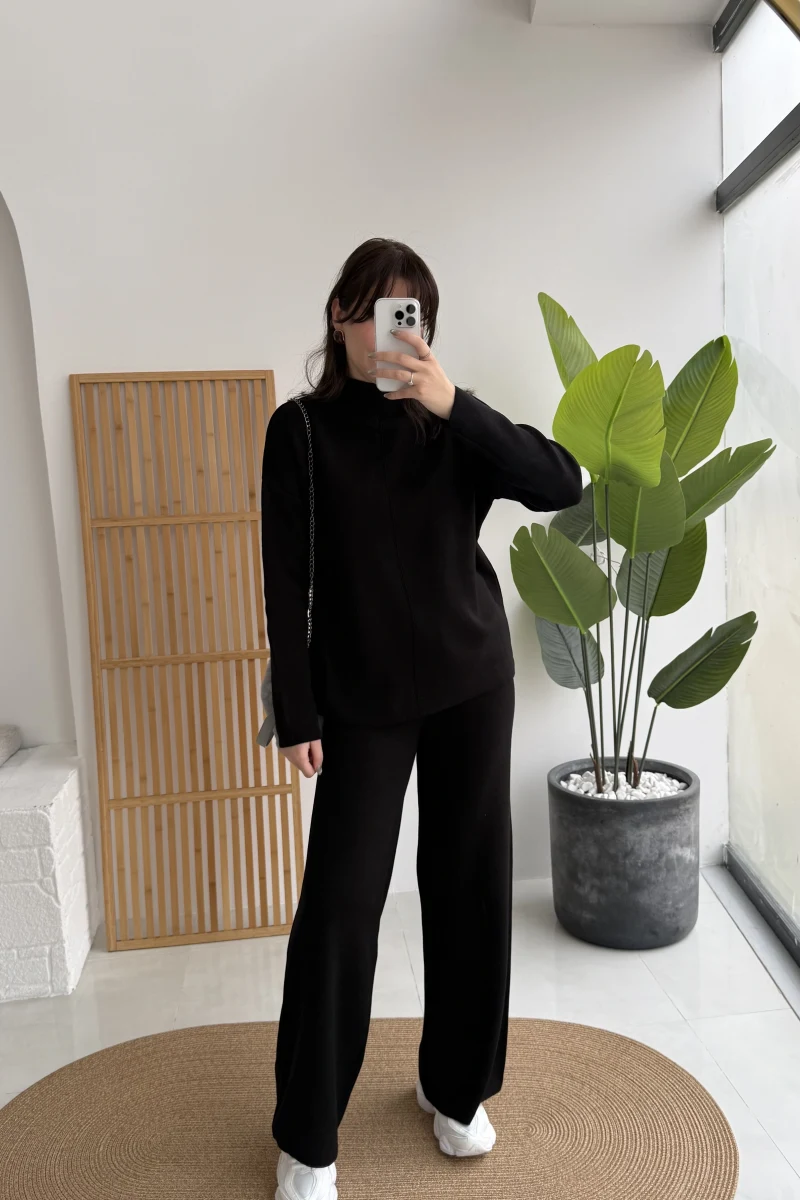 Maysa Dik Yaka Triko Takım - Siyah - Kod: 3804